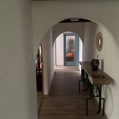 La Casa Del *